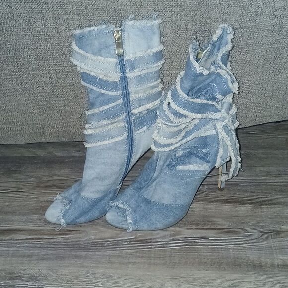 Jubilee open toe distressed denim jean  boot heels Sz 7 EUC - Picture 1 of 9